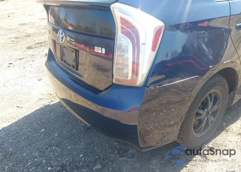 2015 Toyota Prius Two z USA, uszkodzony, nr VIN JTDKN3DU2F0444613